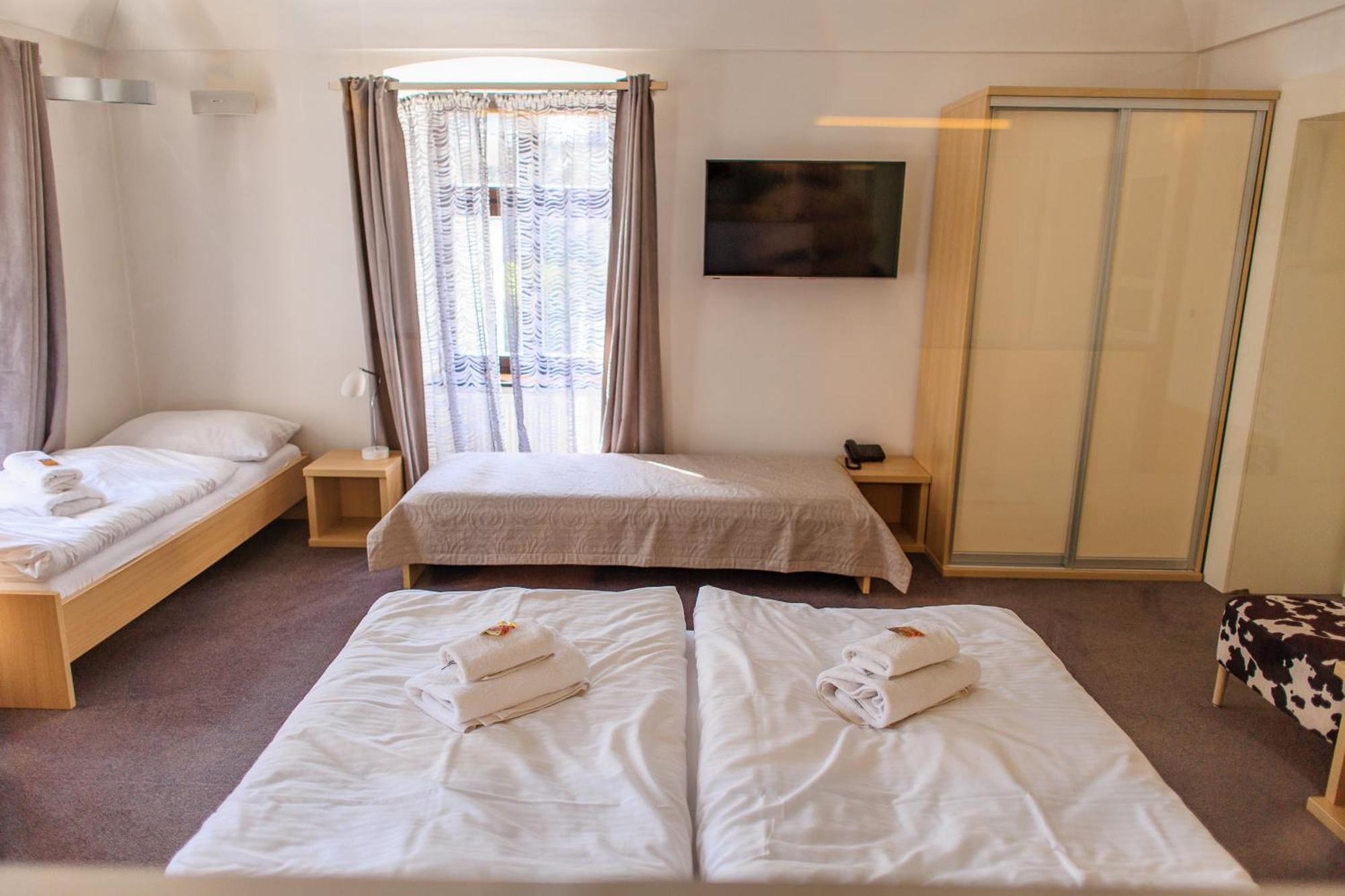 Hotel Villa Necas Zilina Exterior photo